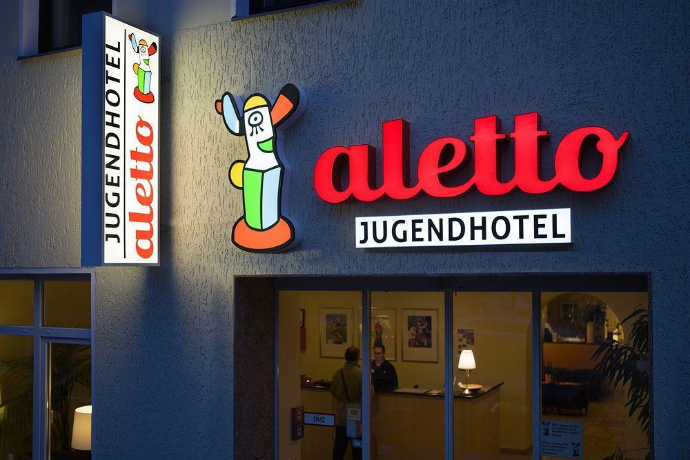 Acama Hotel & Hostel Schoeneberg Berlín Exterior foto